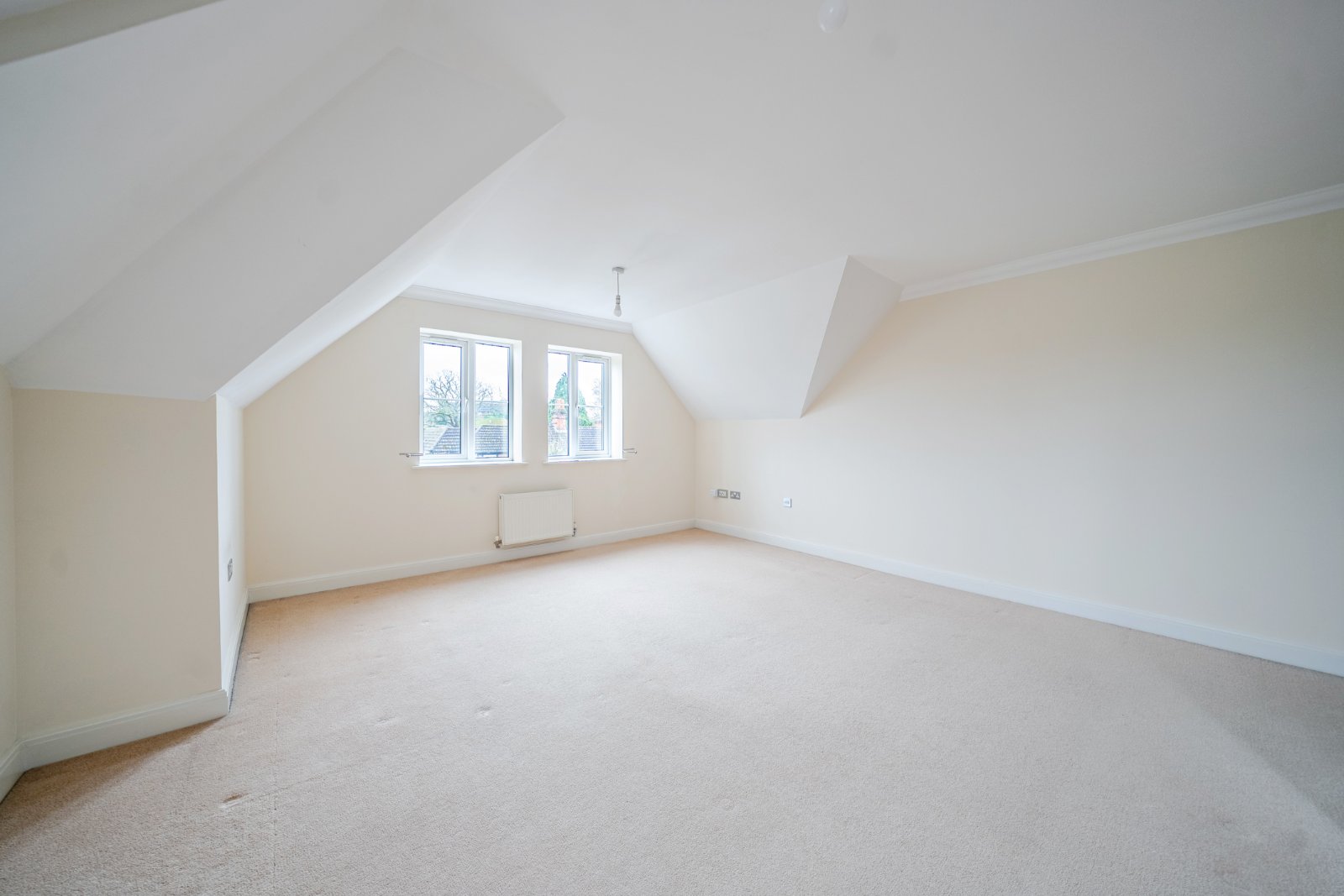 Yew Barton Court, Aldershot Road, Fleet, Hart, GU52 - Charters