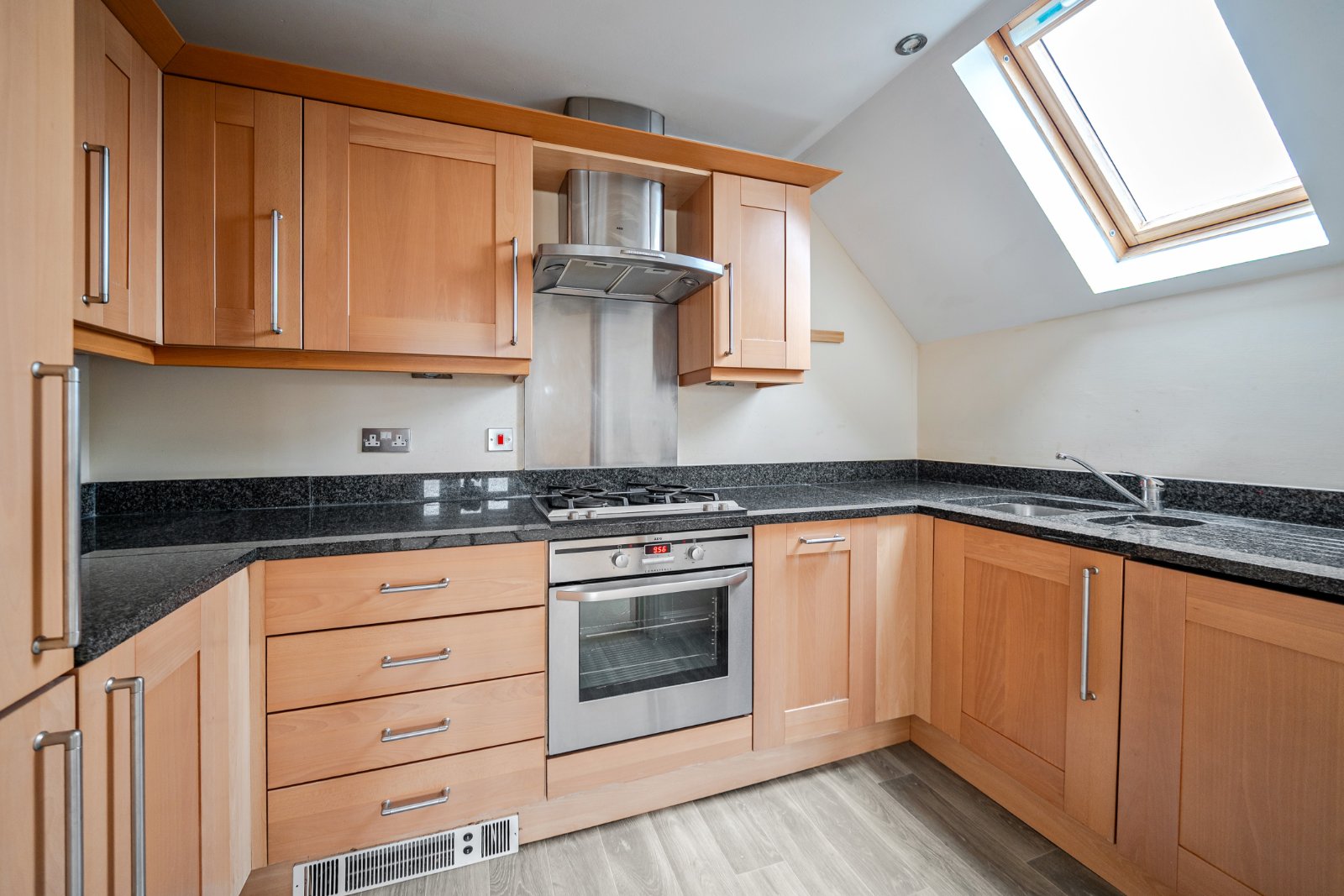 Yew Barton Court, Aldershot Road, Fleet, Hart, GU52 - Charters