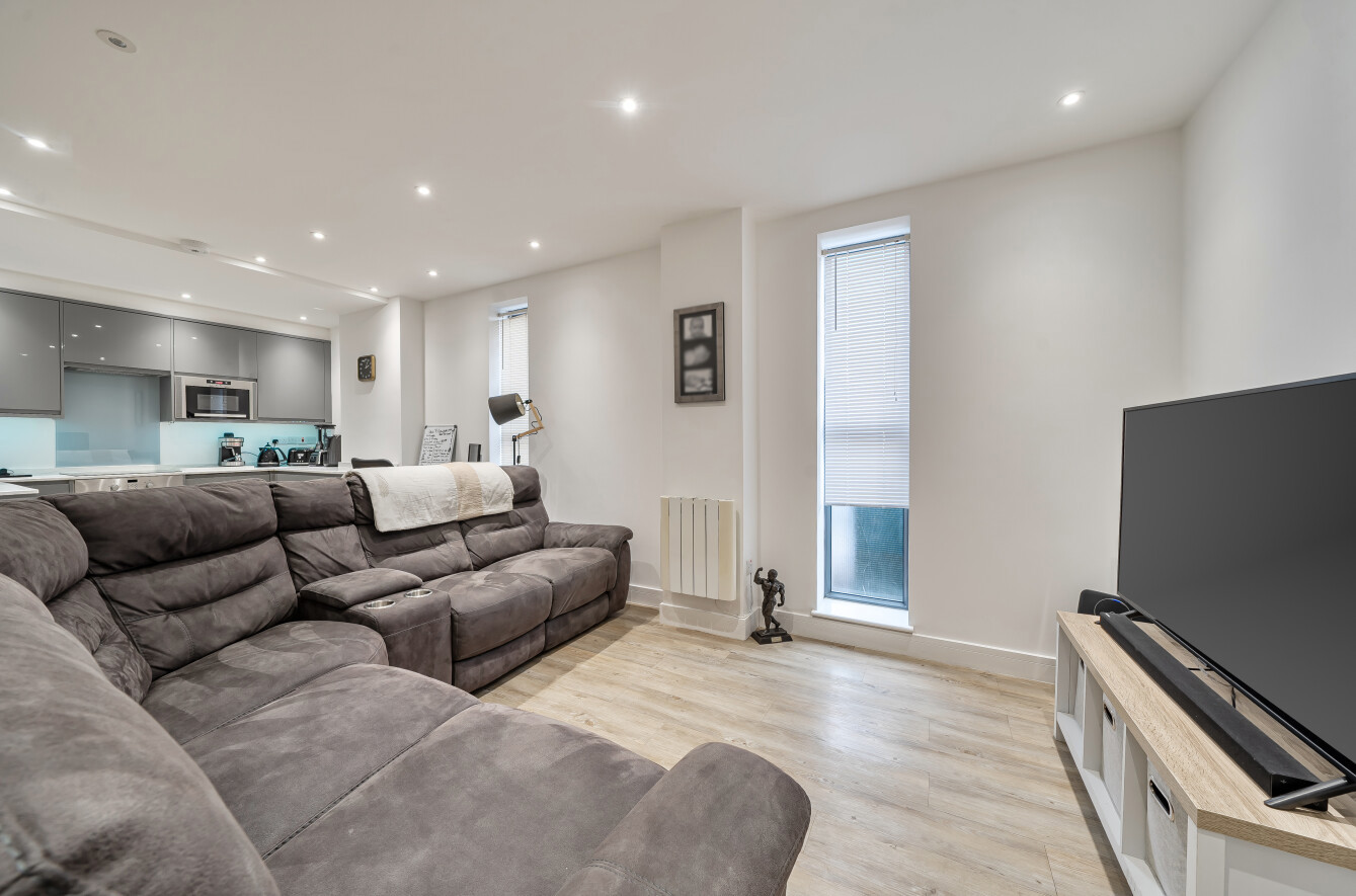 Reading Road South, Fleet, Hampshire, GU52