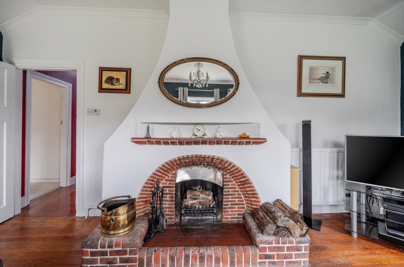 Moulsham Lane, Yateley, Hampshire, GU46