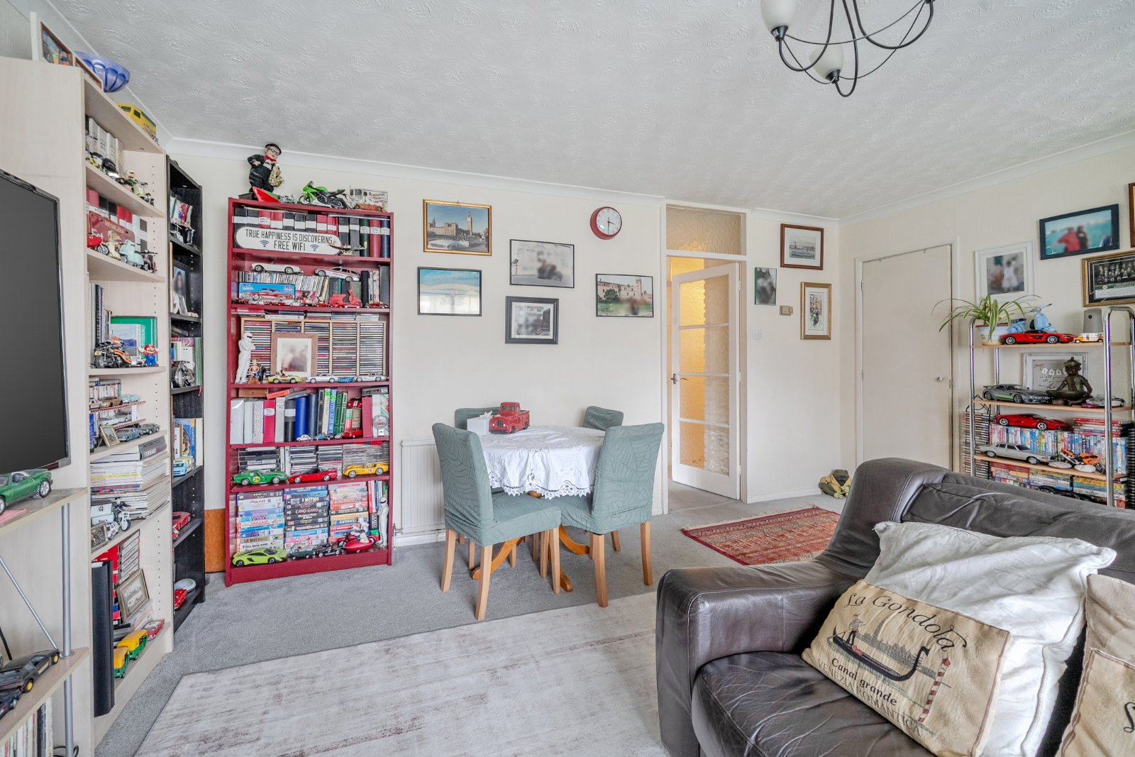 Bearwood Gardens, Fleet, GU51