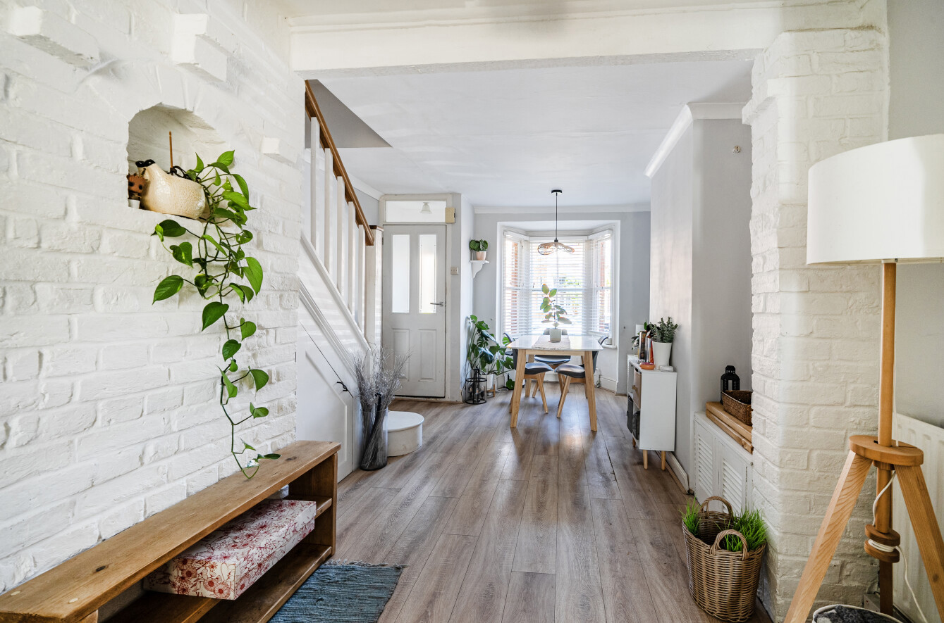Park Road, Farnham, Surrey, GU9 - Charters