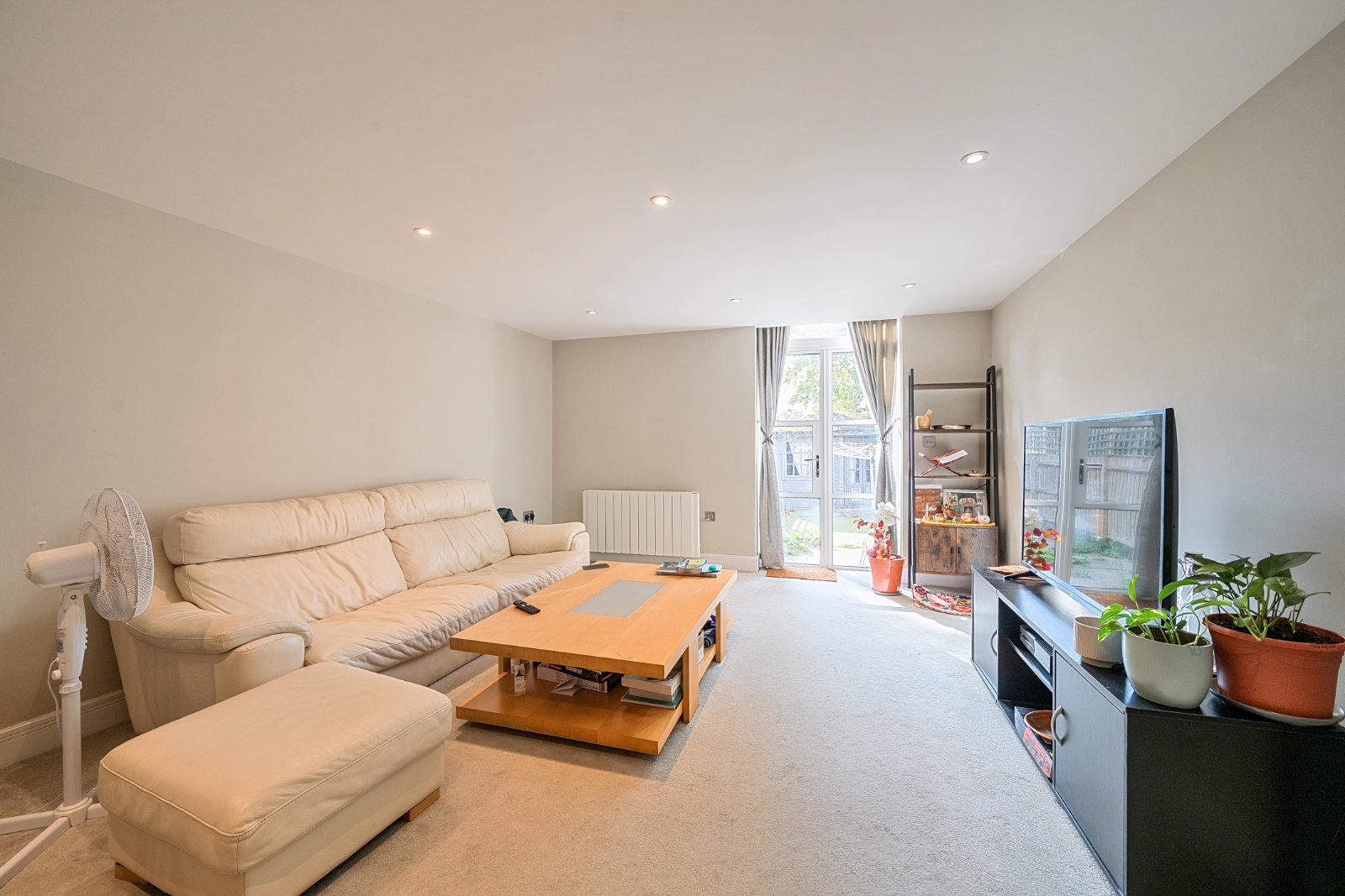Queens Road, Farnborough, Hampshire, GU14