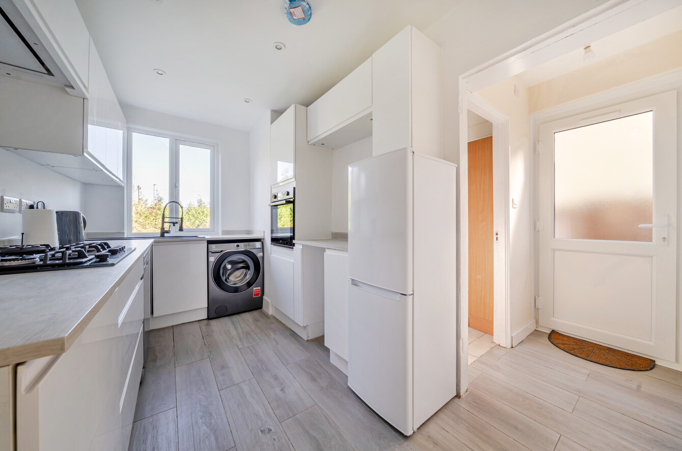 Heathyfields Road, Farnham, Surrey, GU9