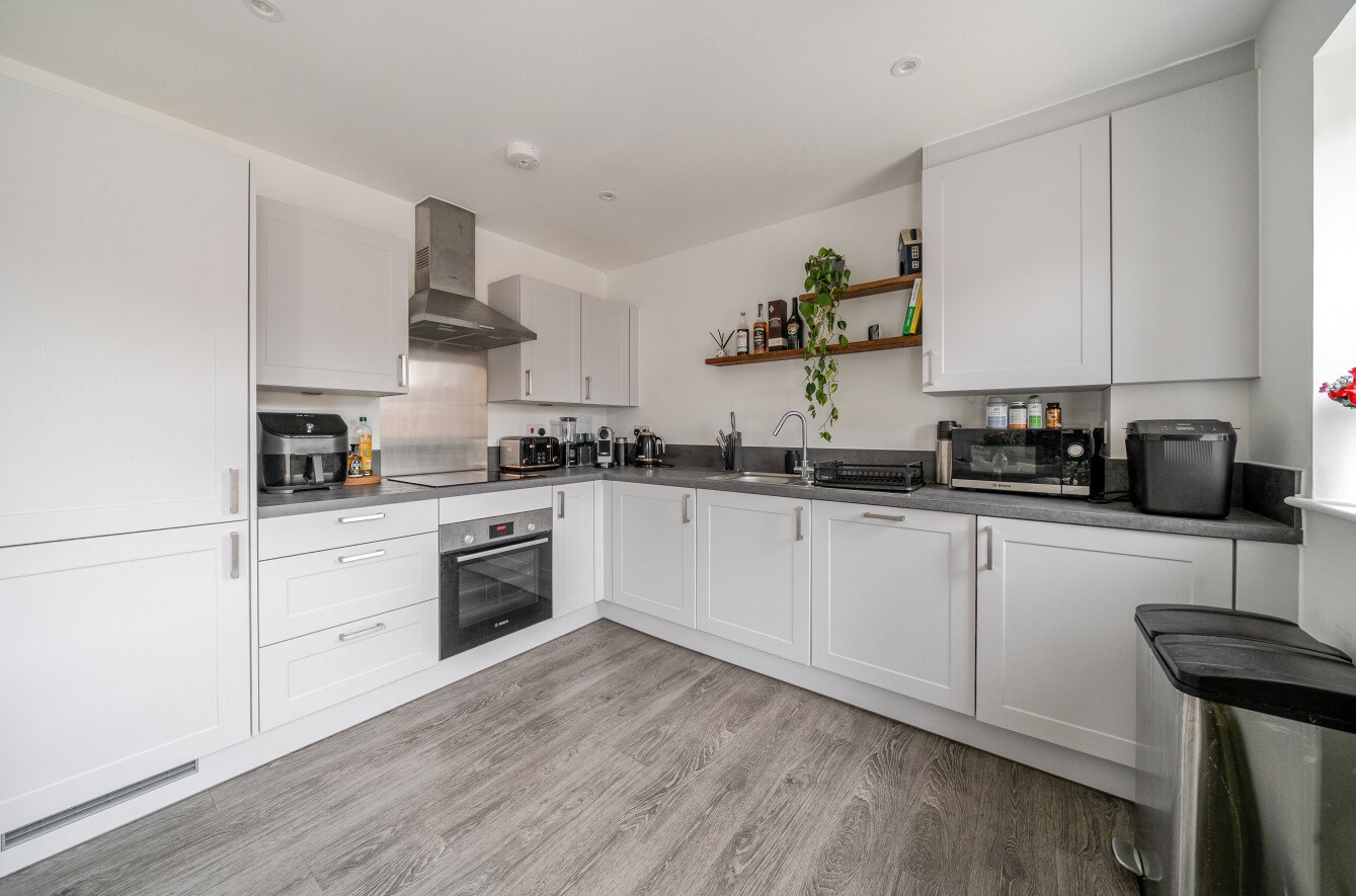 Charrington Close, Alton, Hampshire, GU34 - Charters