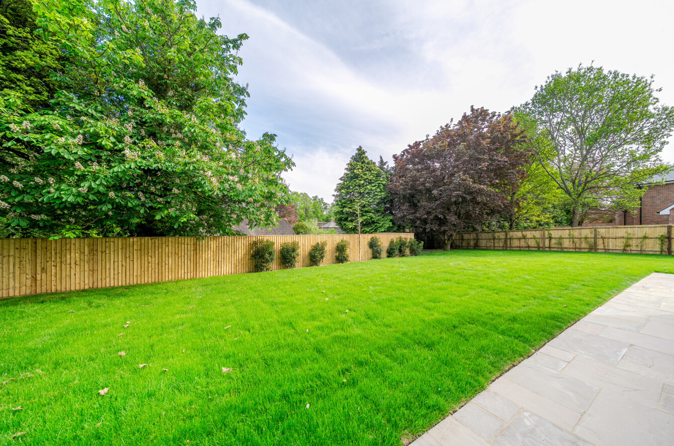 Cherry Tree Drive, Cliddesden, Basingstoke, Hampshire, RG25 - Charters