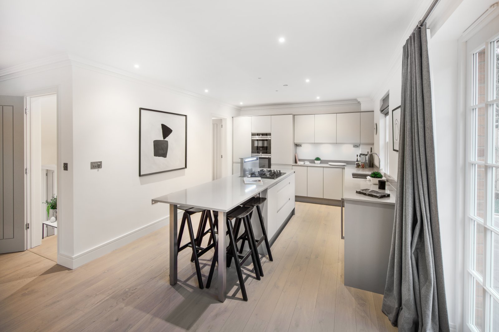 Wickham Fields, Hazeley Road, Twyford, Hampshire, SO21 - Charters