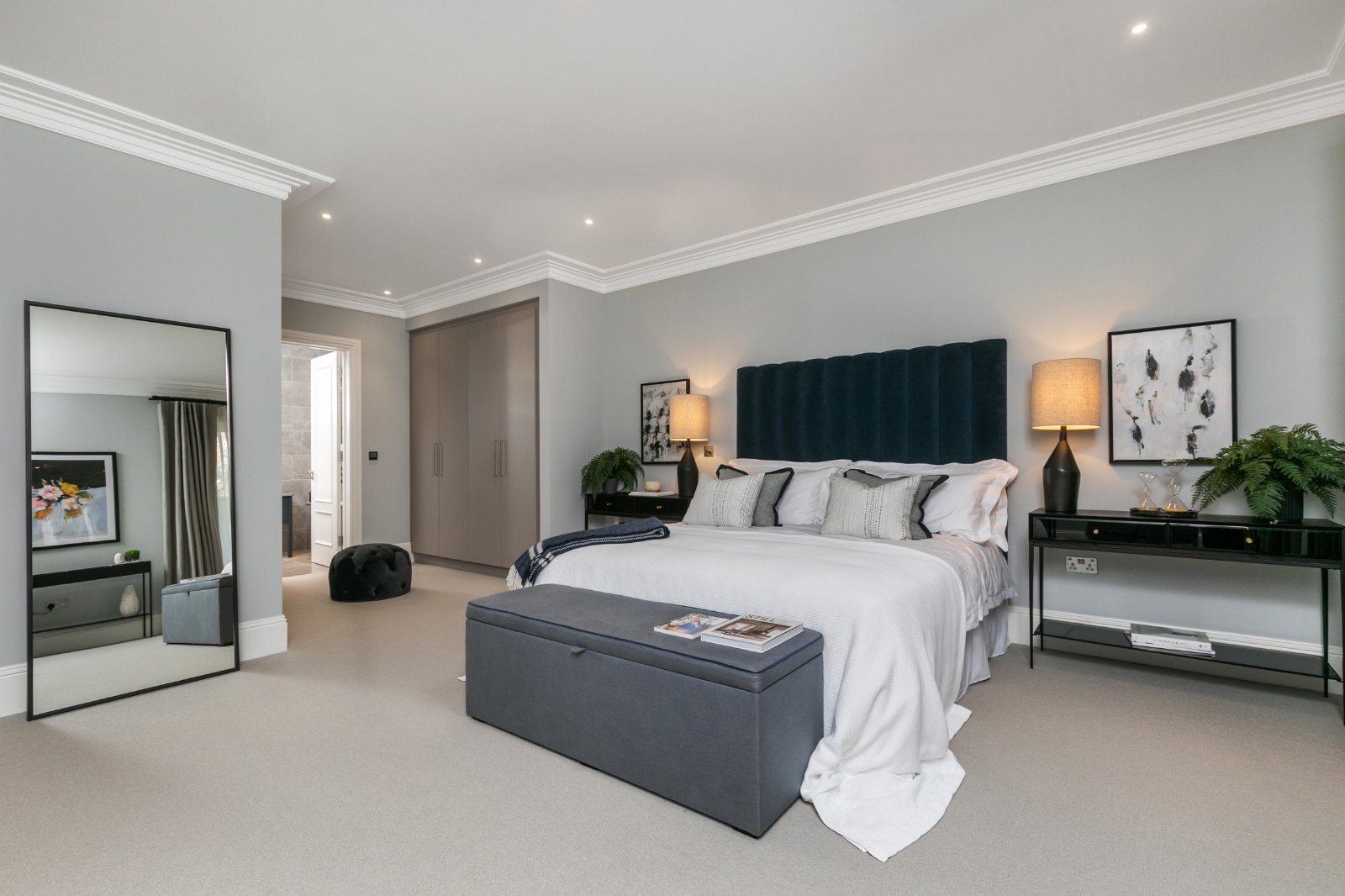 Wickham Fields, Hazeley Road, Twyford, Hampshire, SO21 - Charters