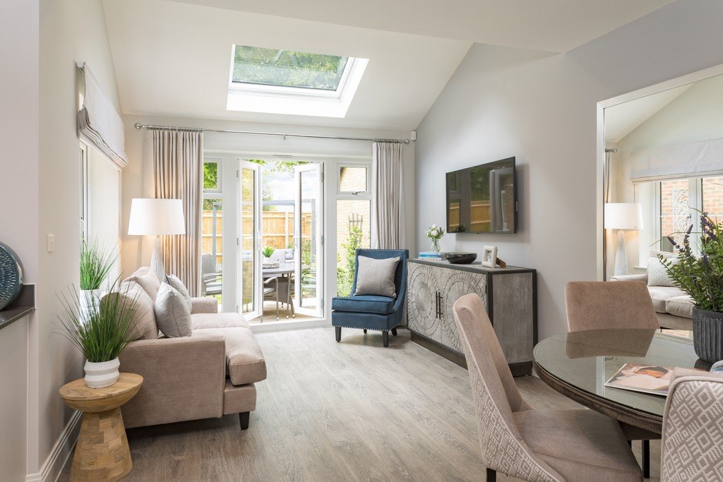 Westbourne Drive, Burridge, Southampton, Hampshire, SO31 - Charters