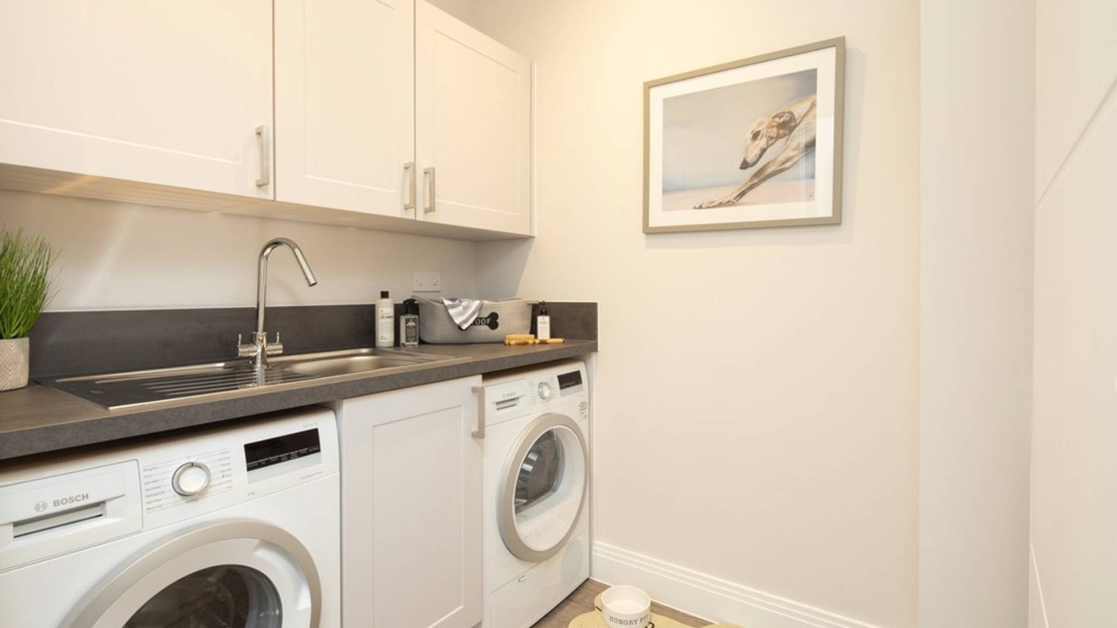 Westbourne Drive, Burridge, Southampton, Hampshire, SO31 - Charters