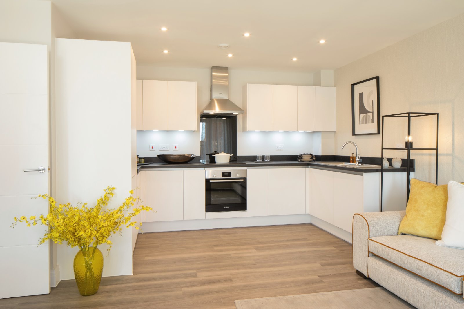 Andover Road, Winchester, SO22 - Charters
