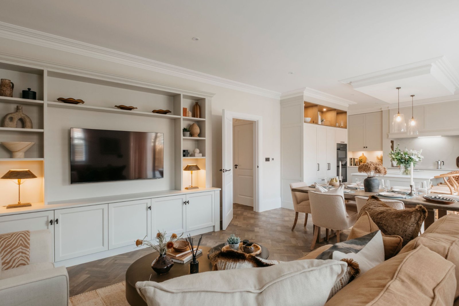 Brunswick Gardens, 31 Chilbolton Avenue, Winchester, Hampshire, SO22 - Charters