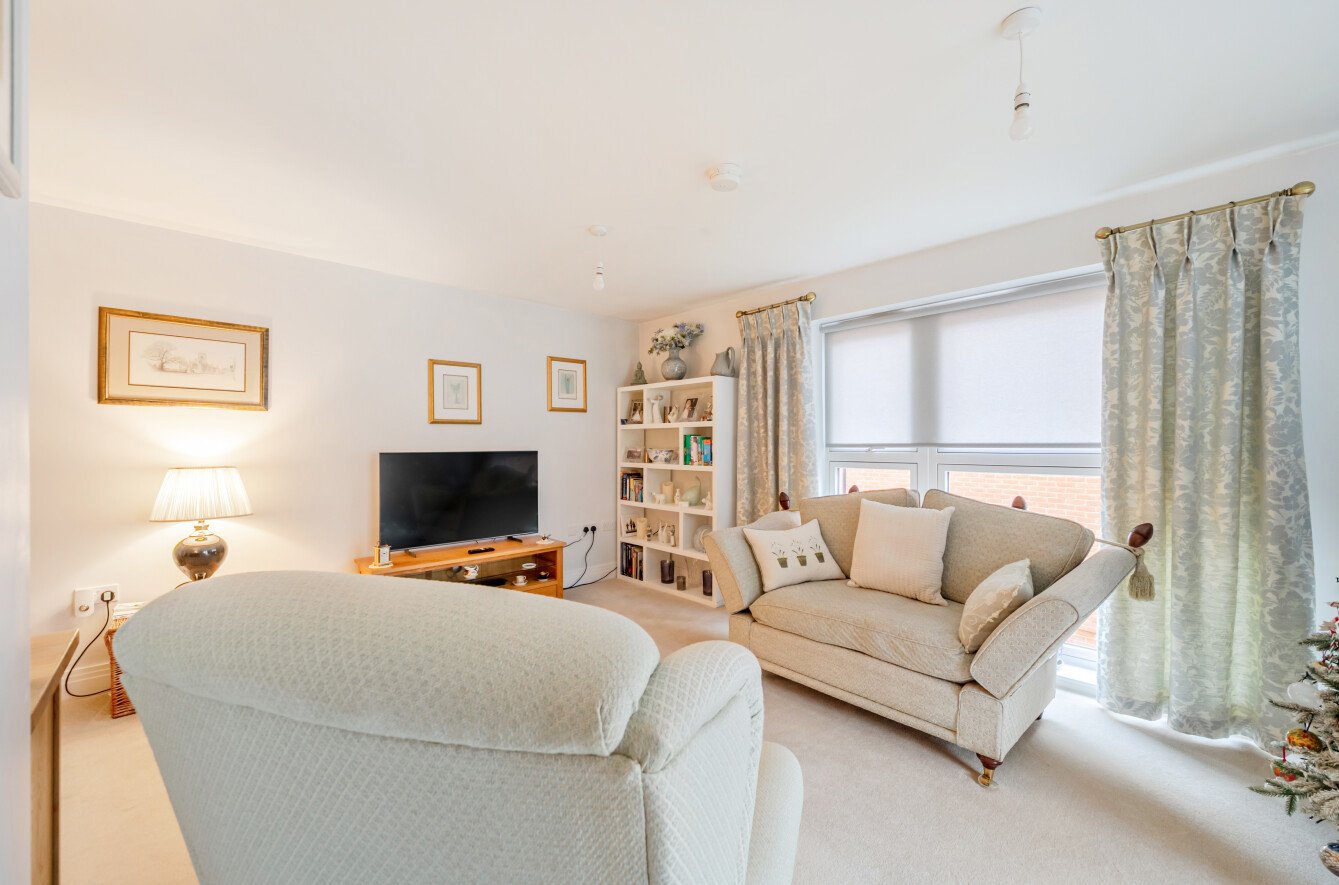 Canitz Way, Winchester, Hampshire, SO22 - Charters