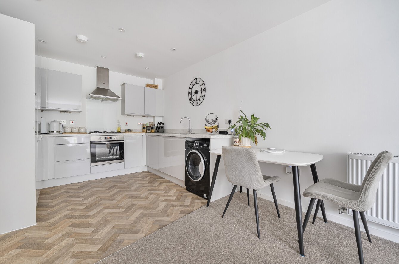 Turnor Way, Eastleigh, Hampshire, SO50 Turnor Way, Eastleigh, Hampshire, SO50 - Charters