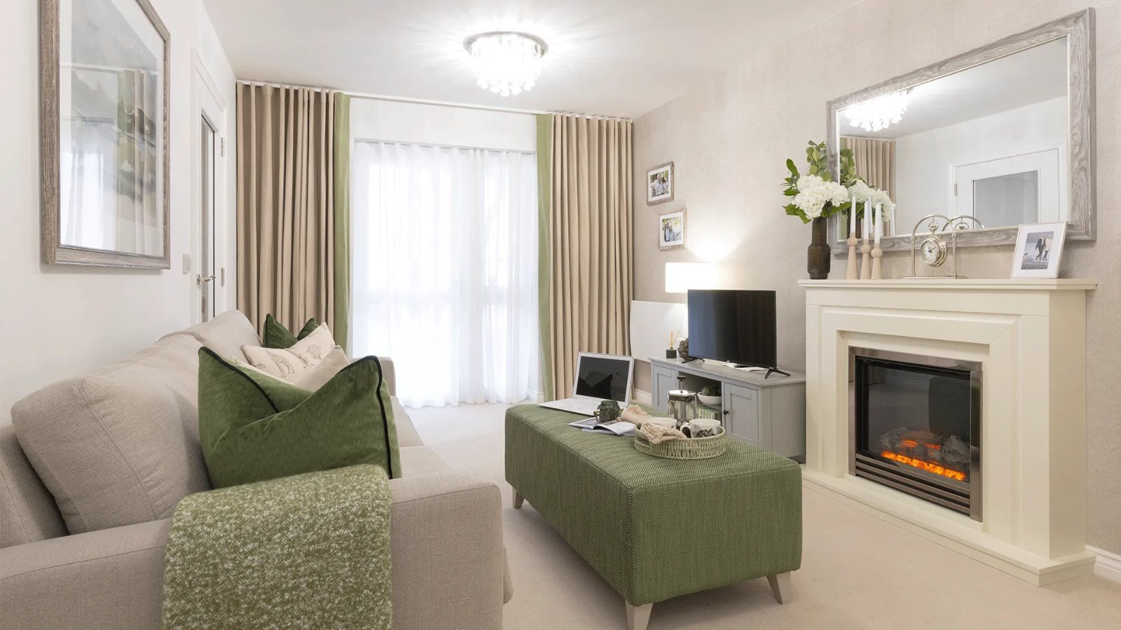 Broadwater Road, Romsey, Hampshire, SO51 - Charters