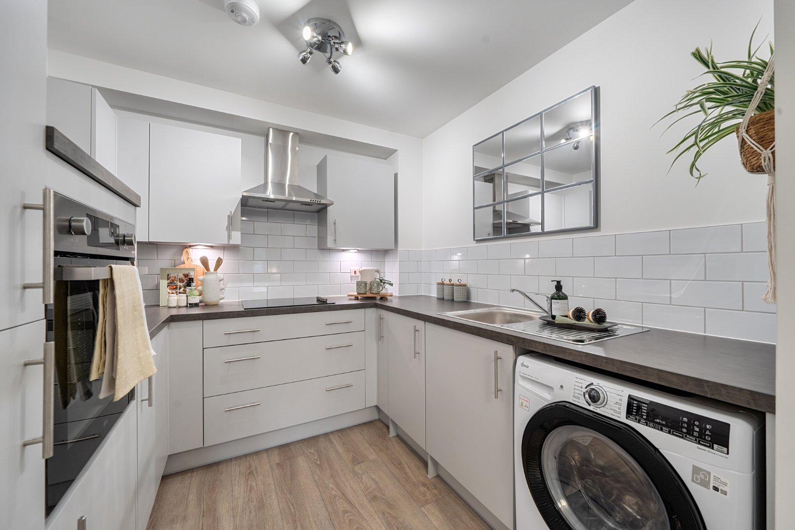 Broadwater Road, Romsey, Hampshire, SO51 - Charters