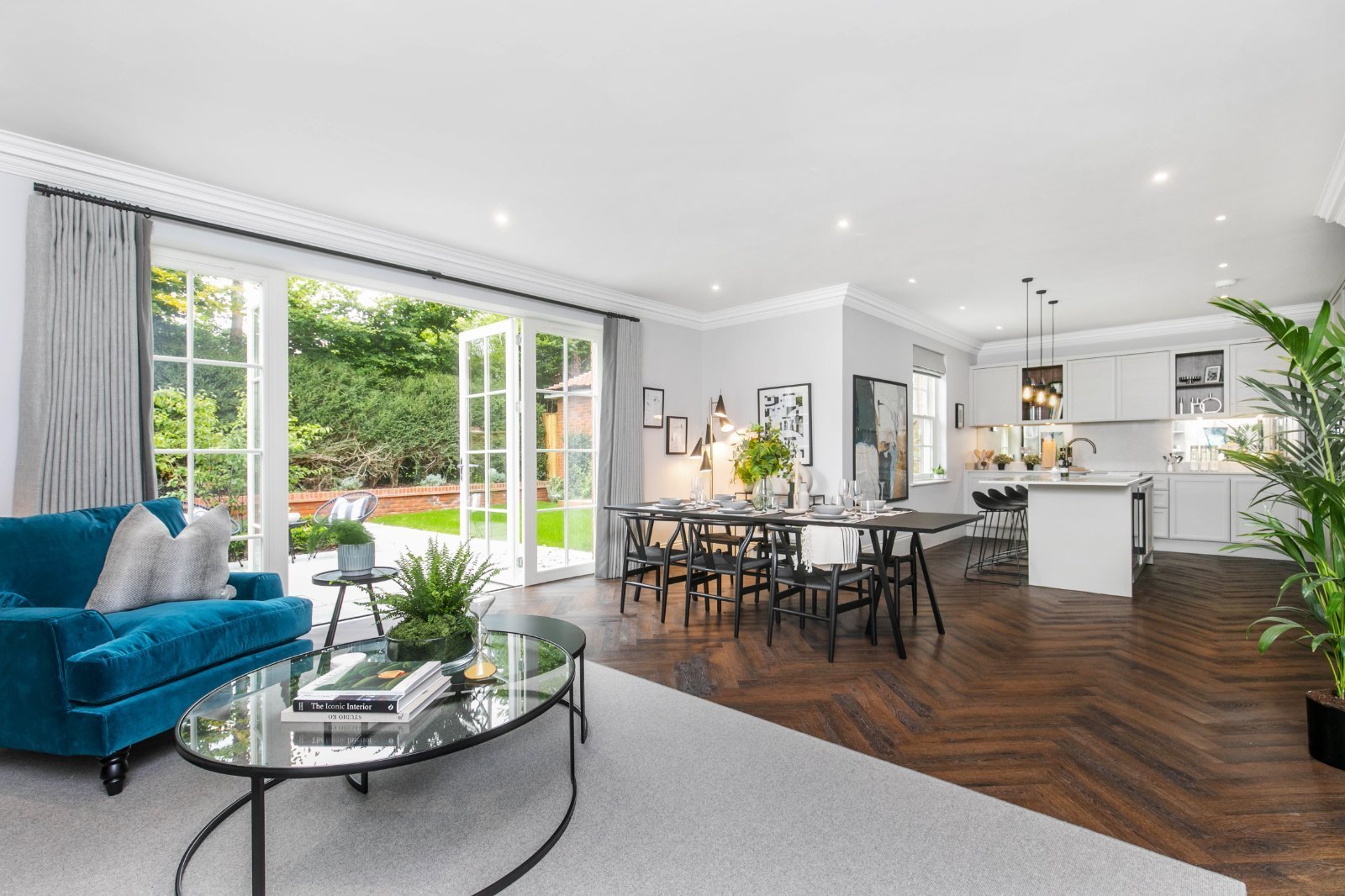 Wickham Fields, Hazeley Road, Twyford, Hampshire, SO21 - Charters