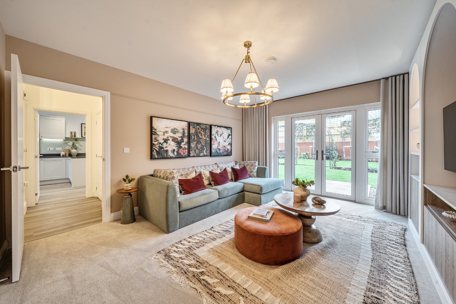 Birchwood, West Street, Farnham, Surrey, GU9 - Charters