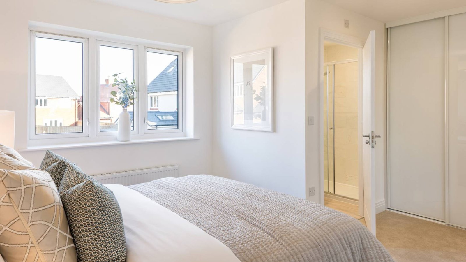 Birchwood, West Street, Farnham, Surrey, GU9 - Charters