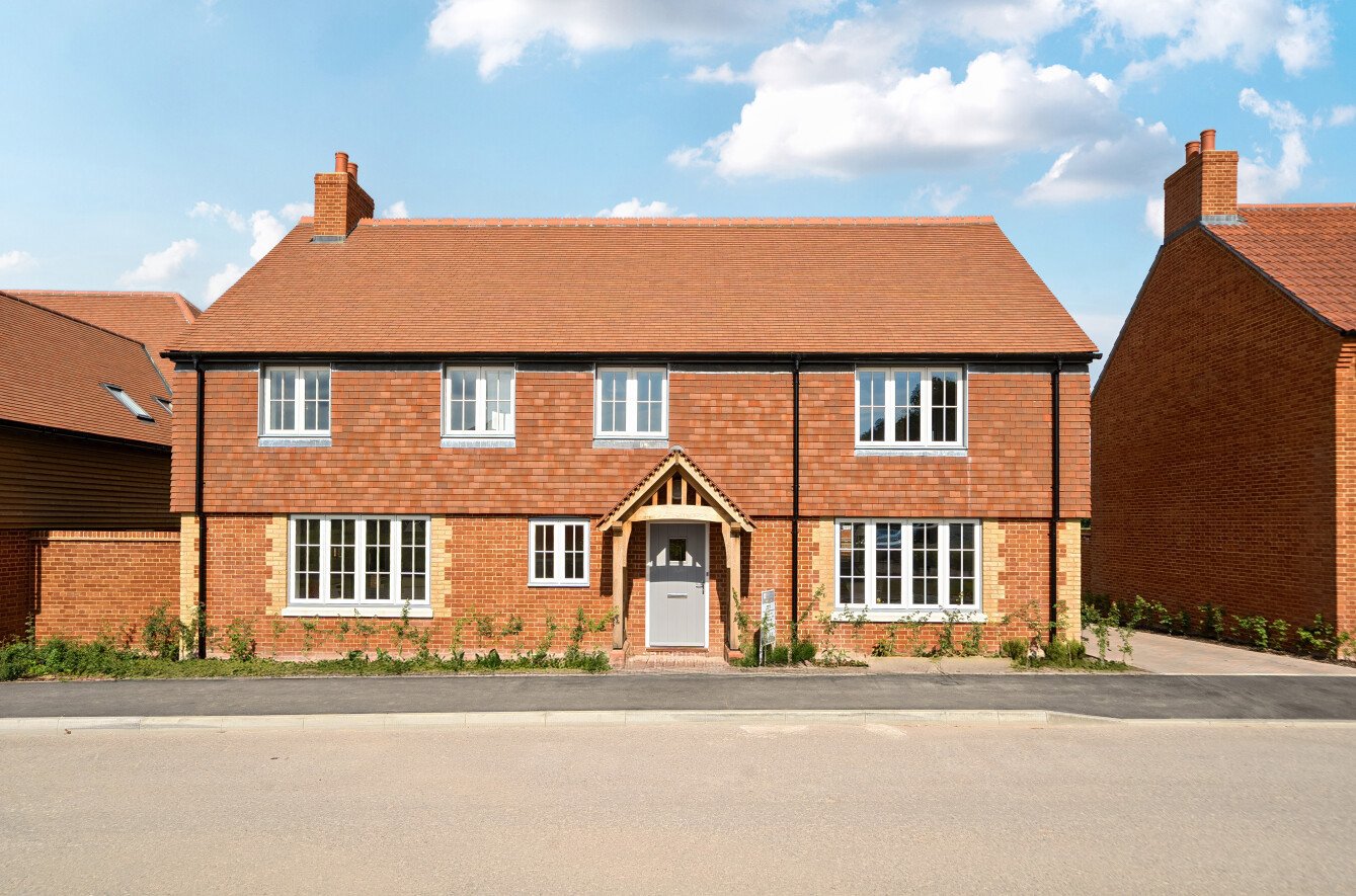 Gold Lane, North Baddesley, Hampshire, SO52 - Charters