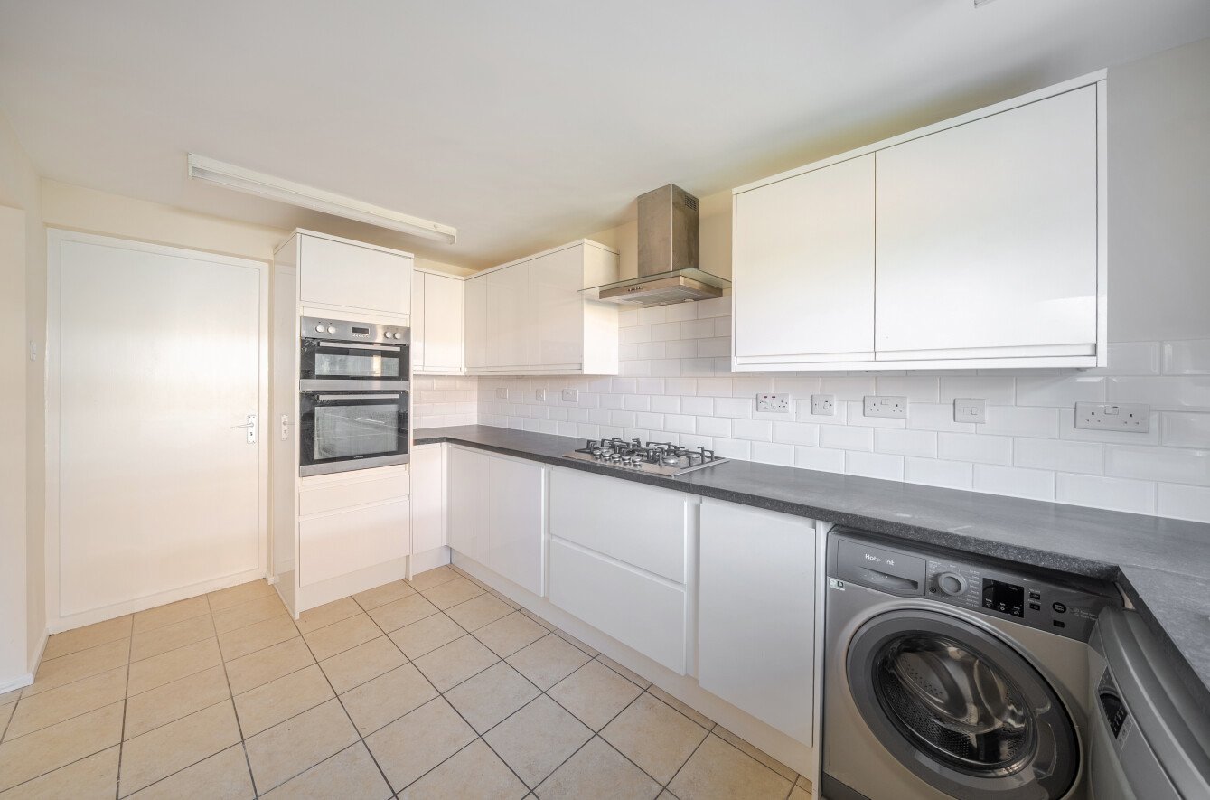 Goldcrest Gardens, Lordswood, Southampton, Hampshire, SO16