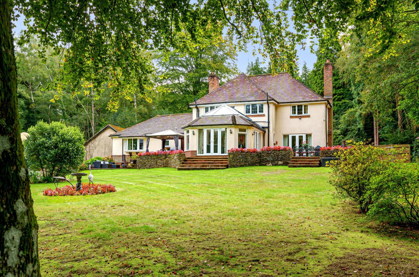 Straight Mile, Ampfield, Romsey, Hampshire, SO51 - Charters