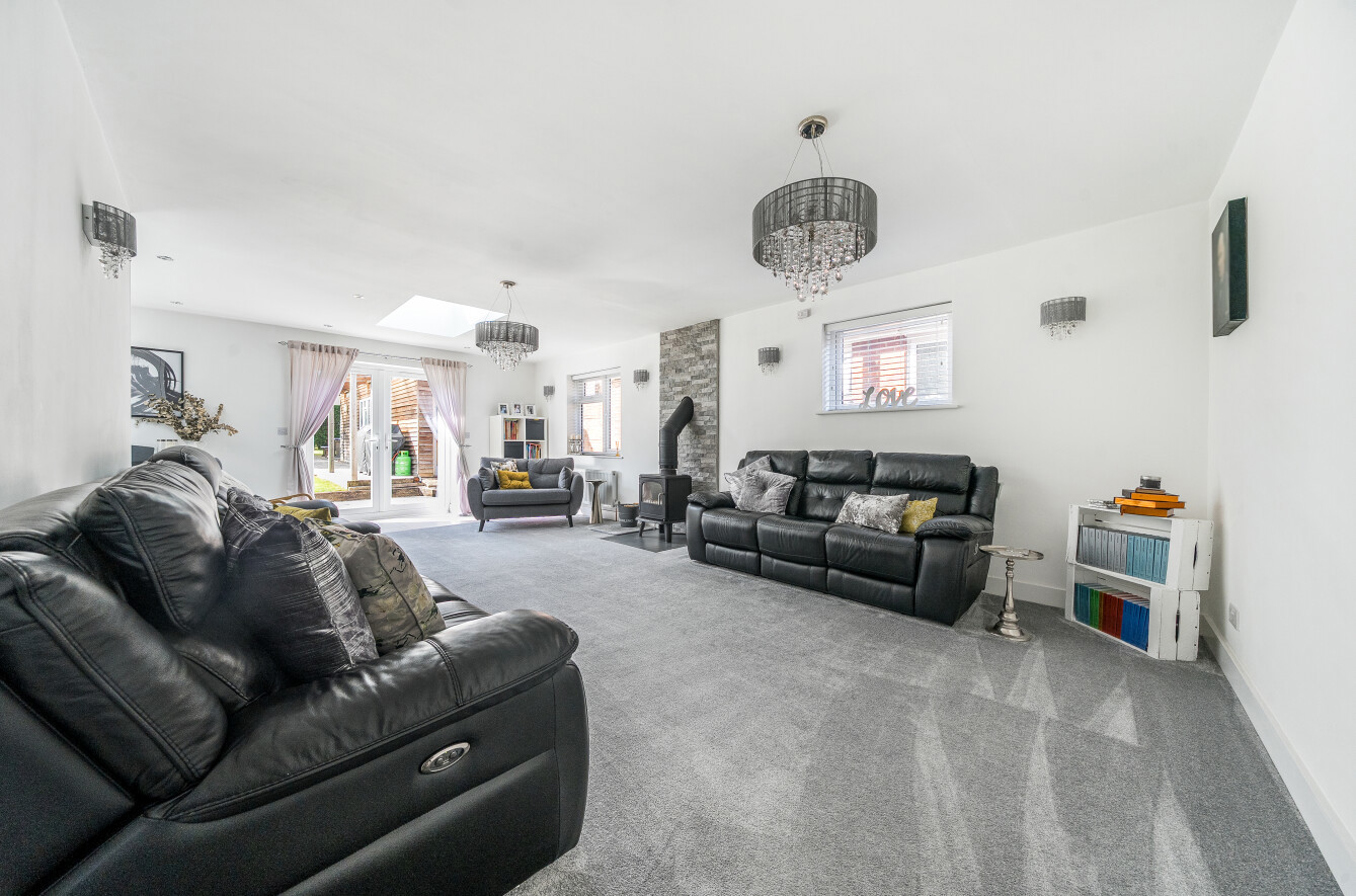 Rownhams Lane, North Baddesley, Hampshire, SO52 - Charters