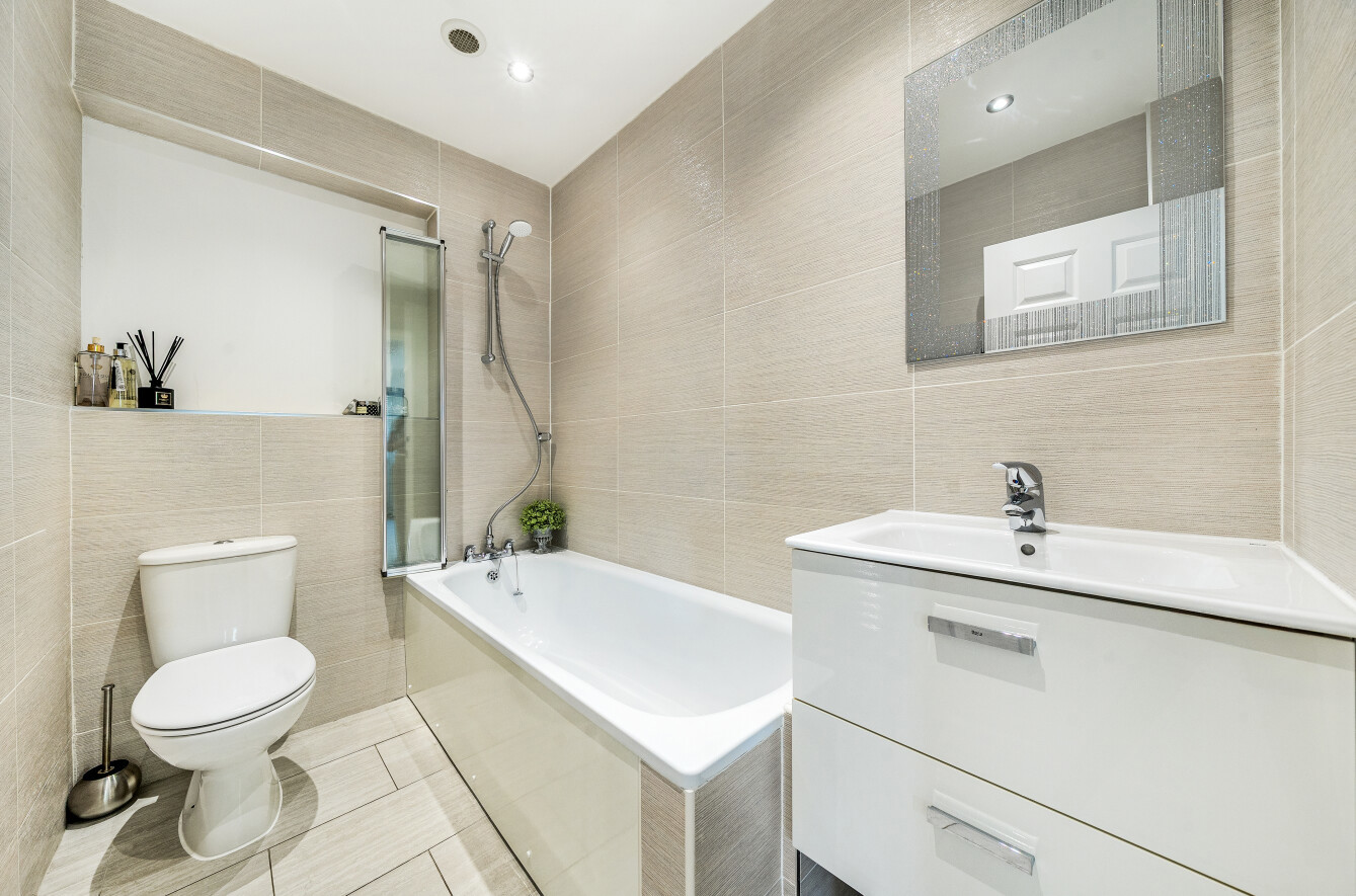 Rownhams Lane, North Baddesley, Hampshire, SO52