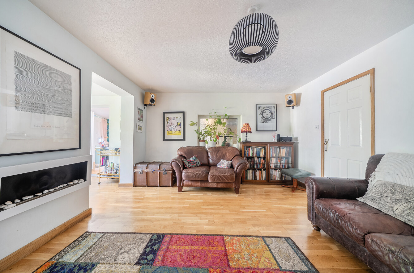 Launcelyn Close, North Baddesley, Southampton, Hampshire, SO52 - Charters