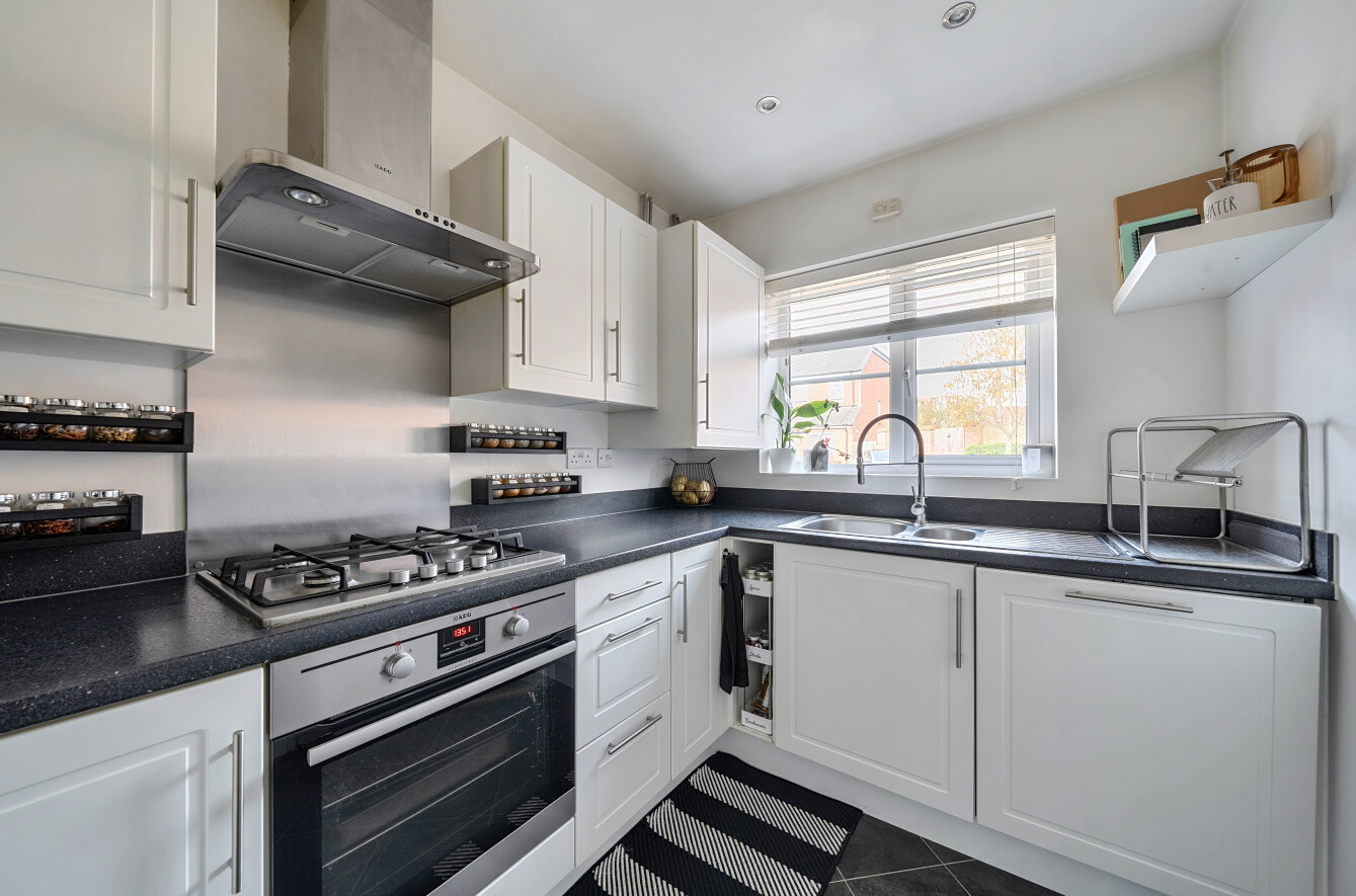 Baddesley Close, North Baddesley, Southampton, Hampshire, SO52 - Charters