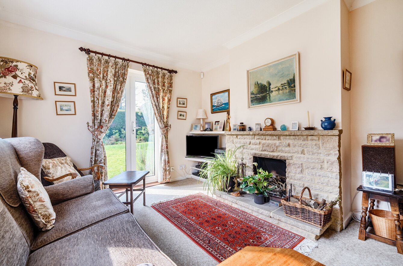 Common Road, Whiteparish, Salisbury, Wiltshire, SP5 - Charters