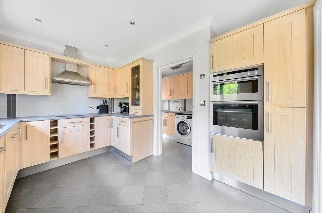 Calmore Road, Totton, Hampshire, SO40 - Charters