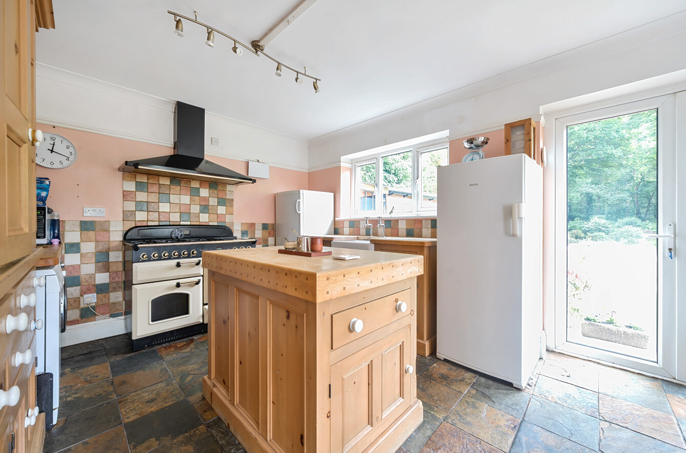 Woodlands Road, Ashurst, Southampton, Hampshire, SO40