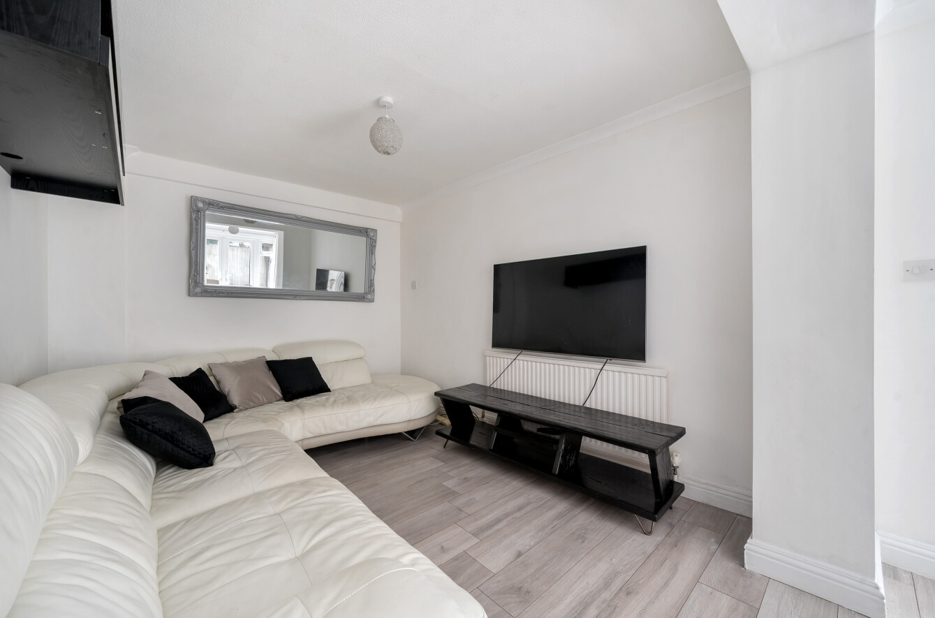 Alder Close, Whitenap, Romsey, Hampshire, SO51