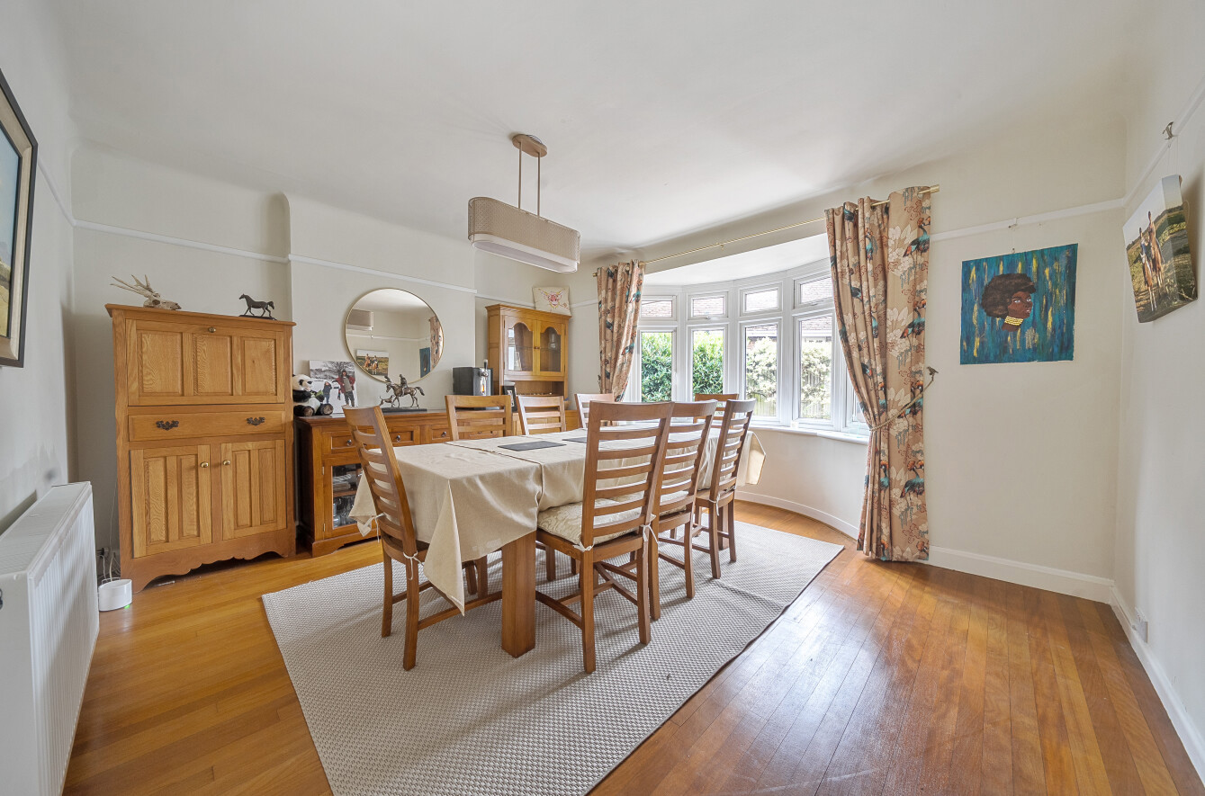 Oakleigh Crescent, Totton, Southampton, Hampshire, SO40 Oakleigh Crescent, Totton, Southampton, Hampshire, SO40 - Charters