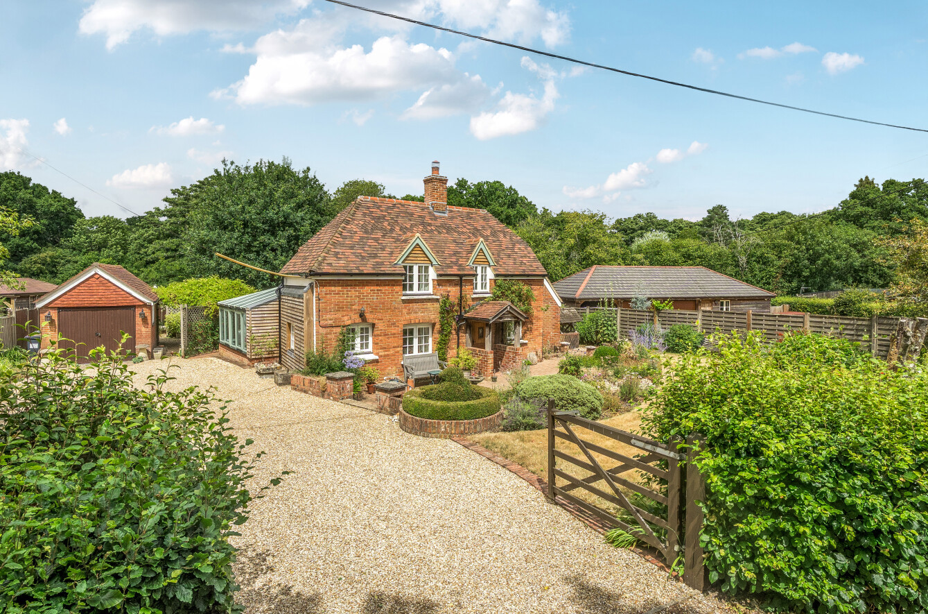 Wellow Wood Road, West Wellow, Romsey, Hampshire, SO51 - Charters