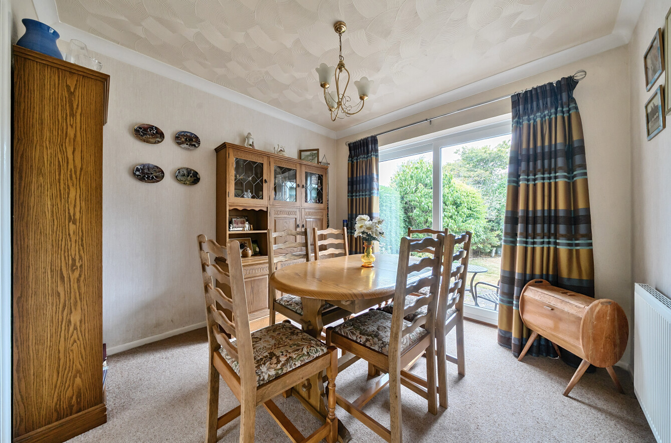 Barton Close, Romsey, Hampshire, SO51 - Charters