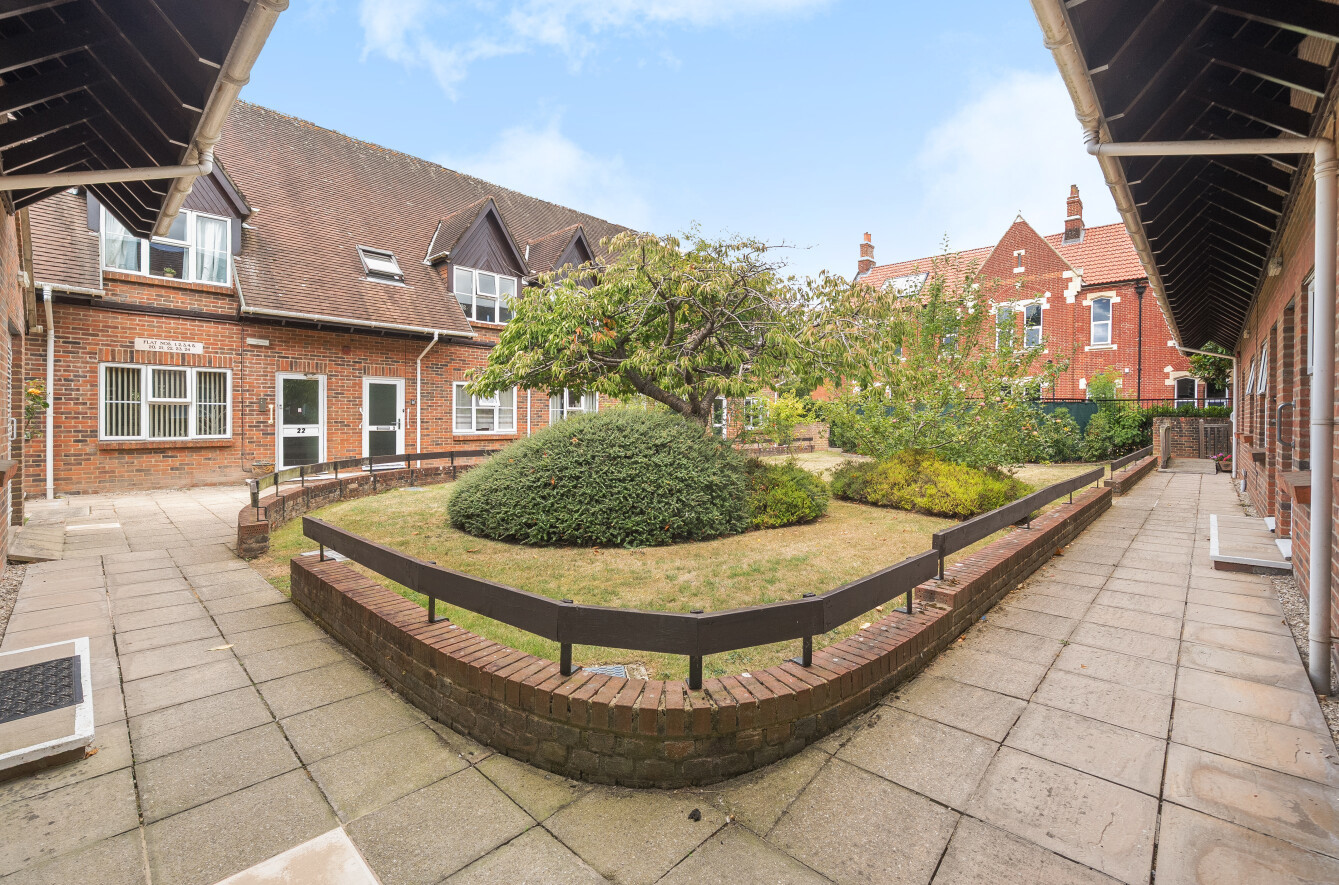 Great Well Drive, Romsey, Hampshire, SO51
