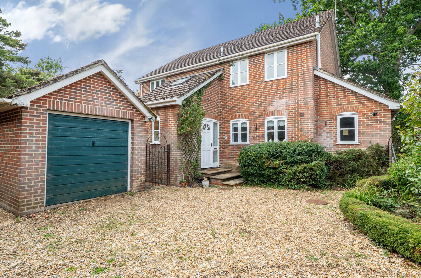 Gurnays Mead, West Wellow, Romsey, Hampshire, SO51