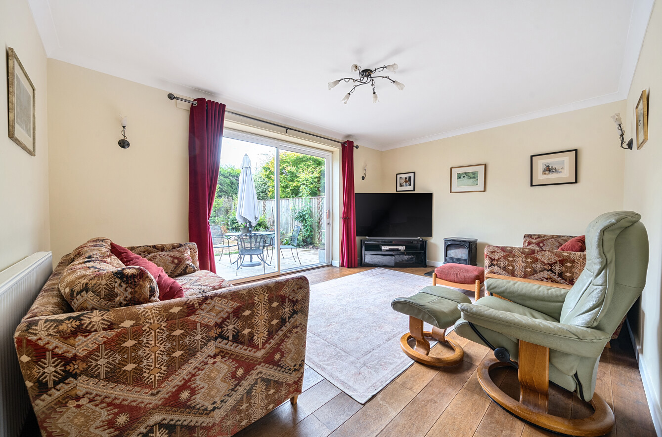 Woodley Lane, Romsey, Hampshire, SO51 - Charters