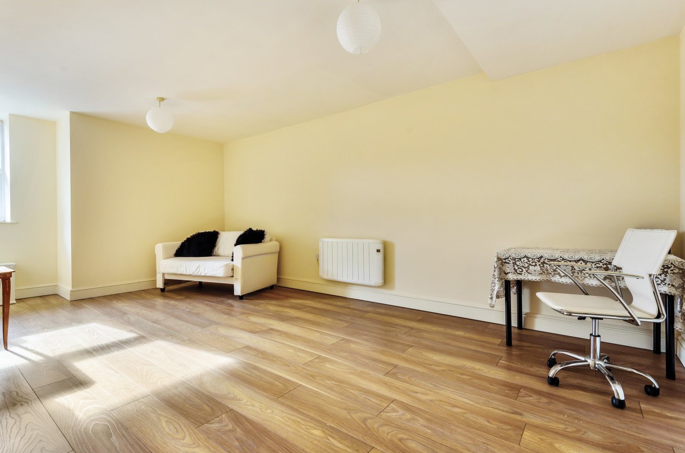 The Hundred, Romsey, Hampshire, SO51 - Charters