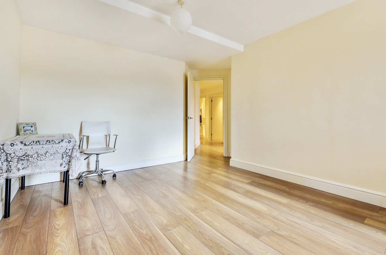 The Hundred, Romsey, Hampshire, SO51 - Charters