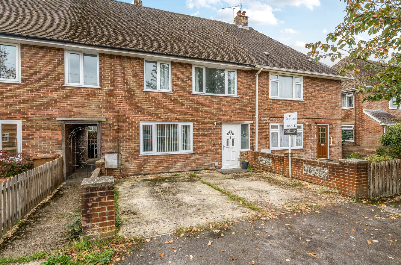 Mountbatten Avenue, Romsey, Hampshire, SO51 - Charters