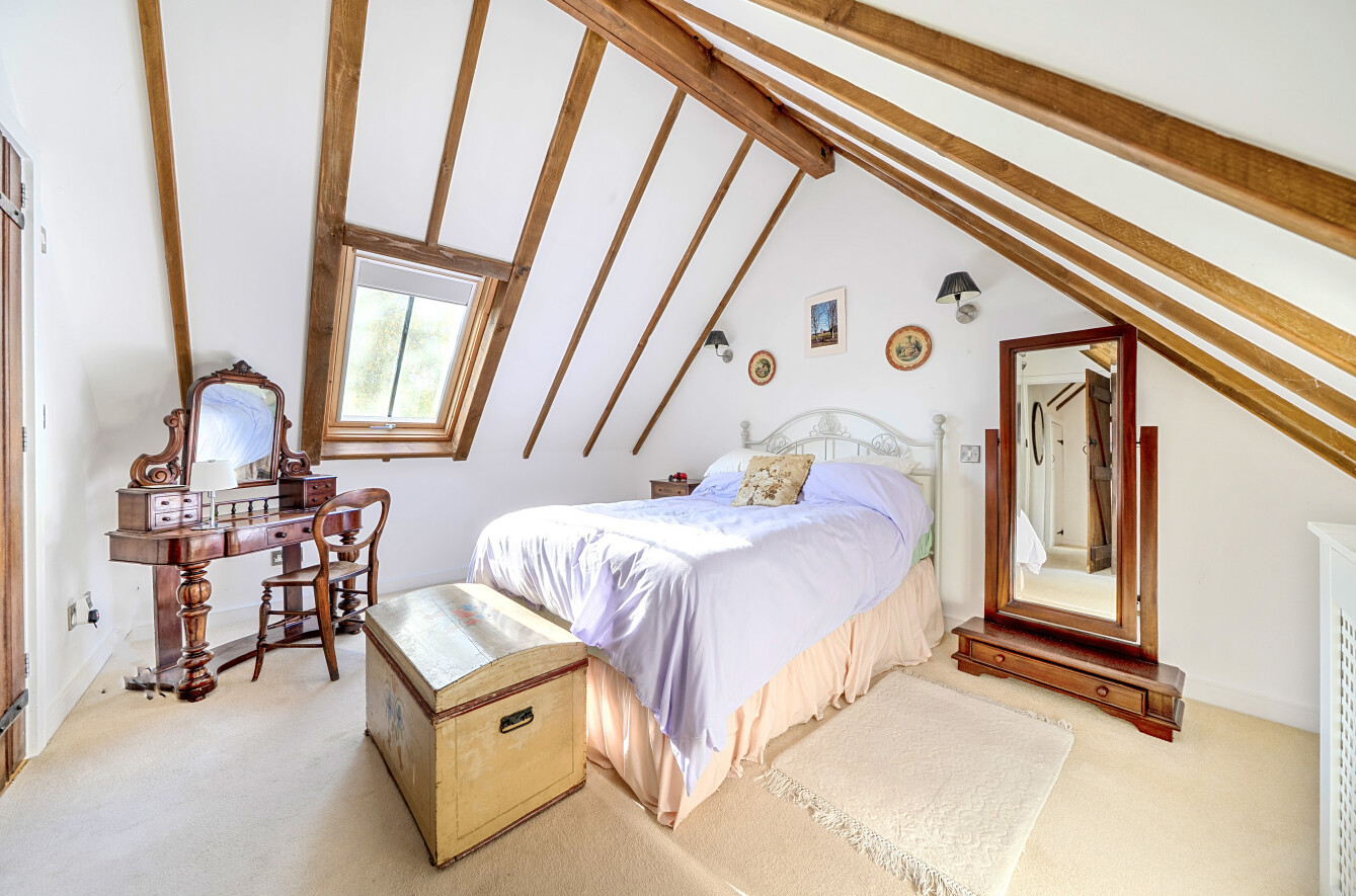 Newton Lane, Whiteparish, Salisbury, Wiltshire, SP5 Newton Lane, Whiteparish, Salisbury, Wiltshire, SP5 - Charters