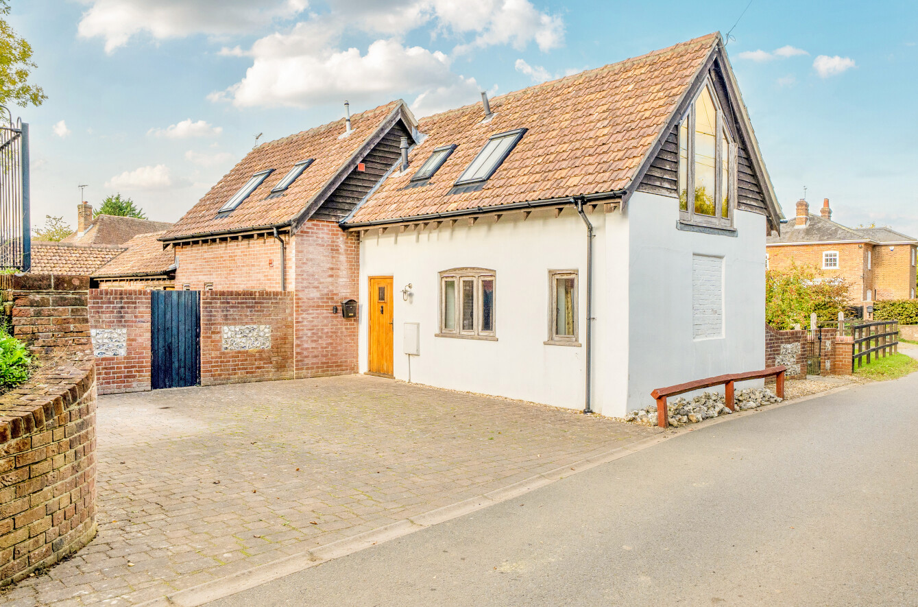 Newton Lane, Whiteparish, Salisbury, Wiltshire, SP5