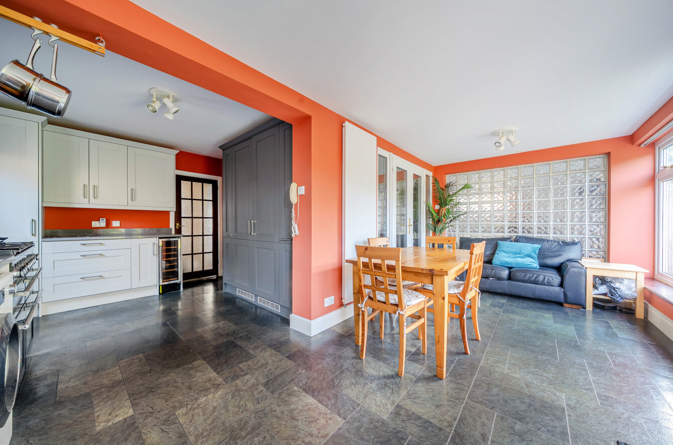 Warrys Close, Hythe, Southampton, Hampshire, SO45 - Charters