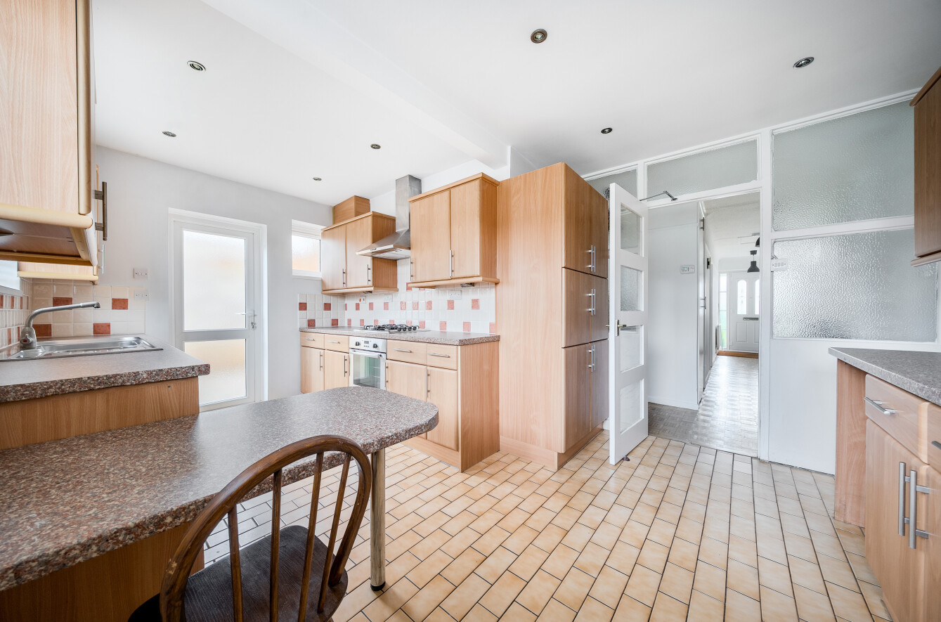 Rownhams Lane, North Baddesley, Southampton, Hampshire, SO52 - Charters