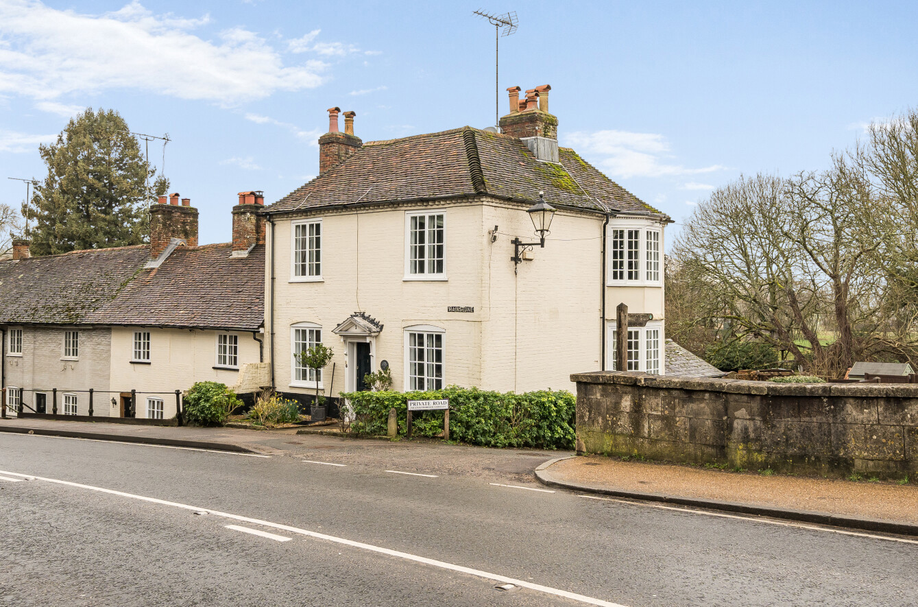 Mainstone, Romsey, Hampshire, SO51