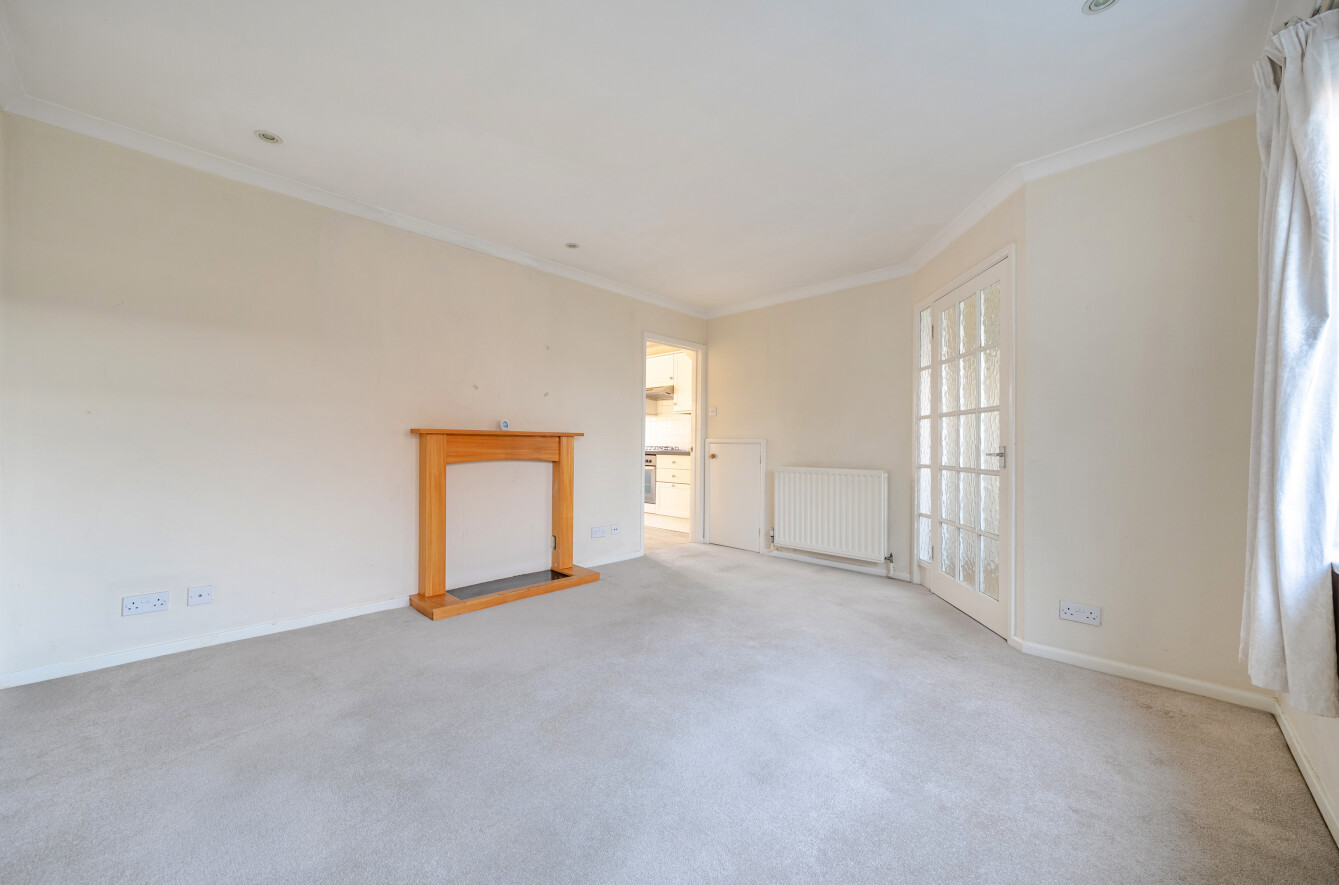 Stapleford Close, Romsey, Hampshire, SO51 Stapleford Close, Romsey, Hampshire, SO51 - Charters