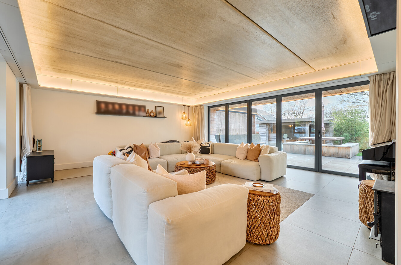 Cupernham Lane, Romsey, Hampshire, SO51 Cupernham Lane, Romsey, Hampshire, SO51 - Charters